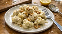 Blumenkohl mit Walnusssauce: türkisch inspiriert, cremig und angenehm zitronig